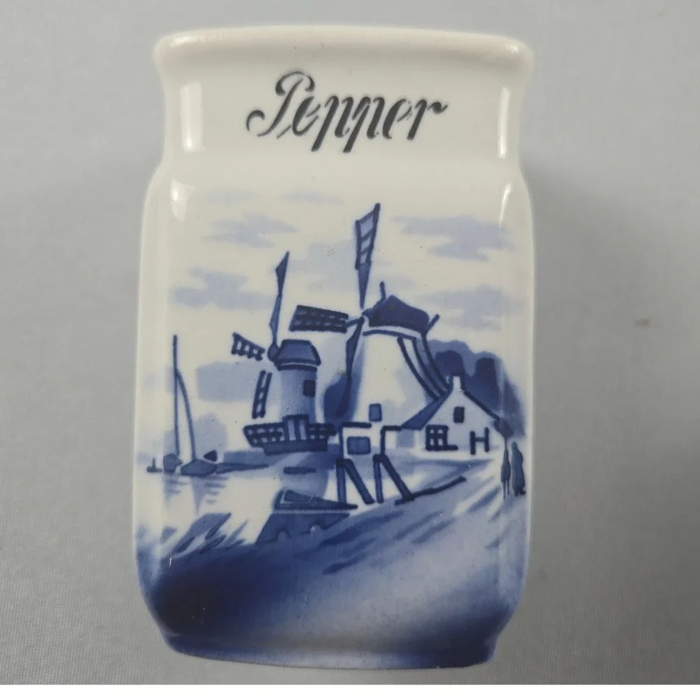 Vintage Delft Blue Dutch Windmill 4 Spice Jars Ginger Pepper Nutmeg Cinnamon